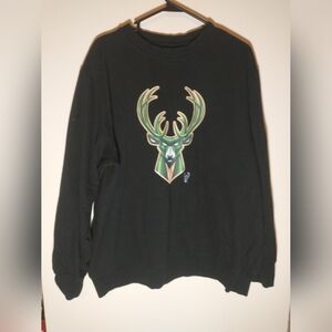 Fanatics Milwaukee Bucks (XL) Pullover Sweatshirt